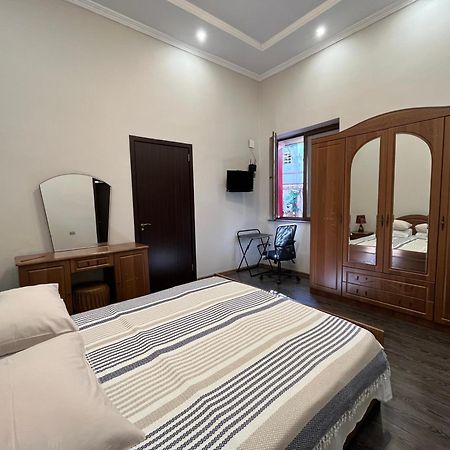 Old Batumi Apartment On Kostava 9 Экстерьер фото