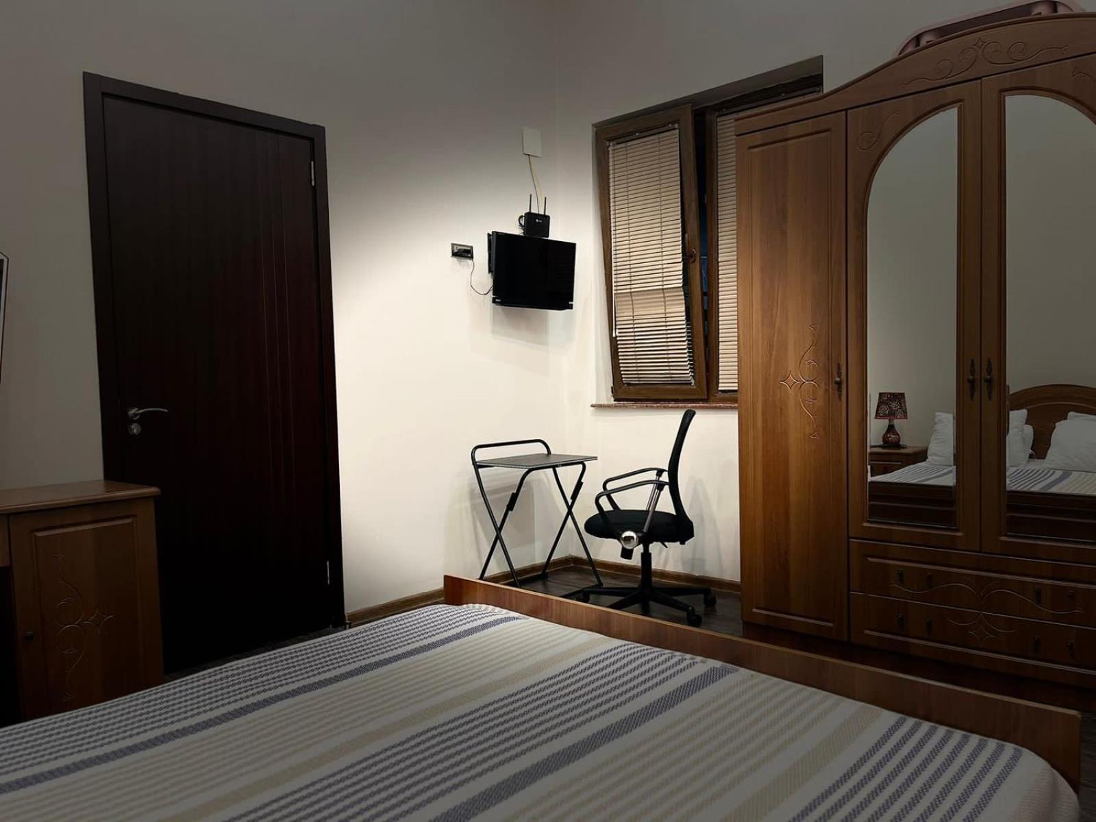 Old Batumi Apartment On Kostava 9 Экстерьер фото