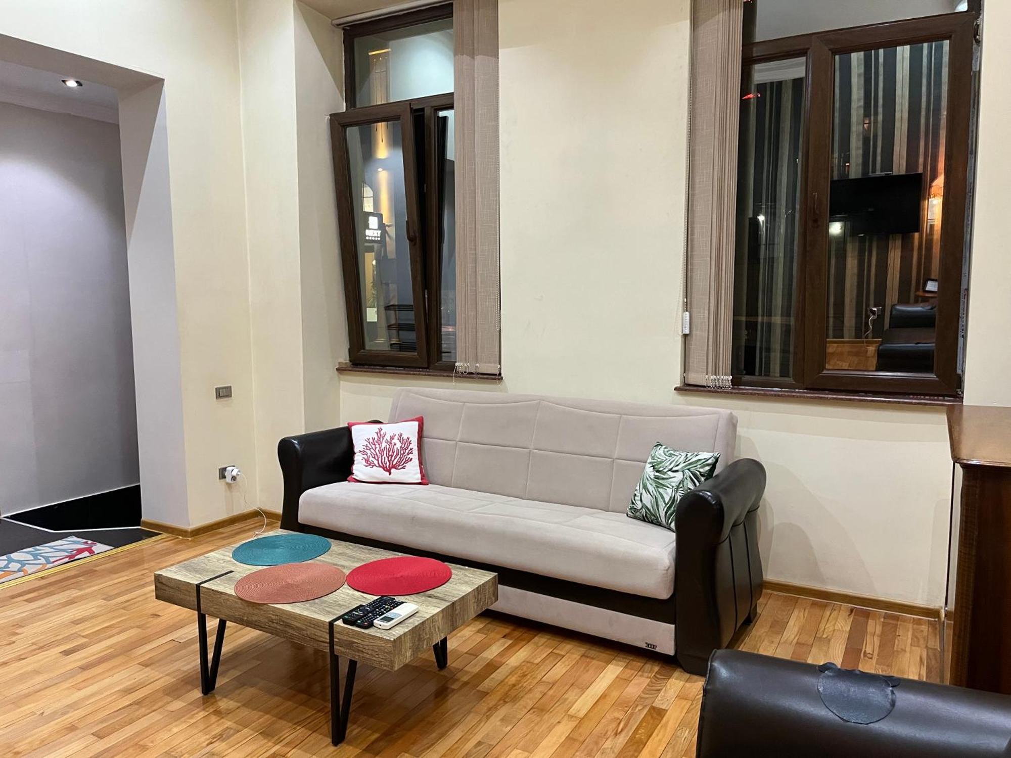Old Batumi Apartment On Kostava 9 Экстерьер фото